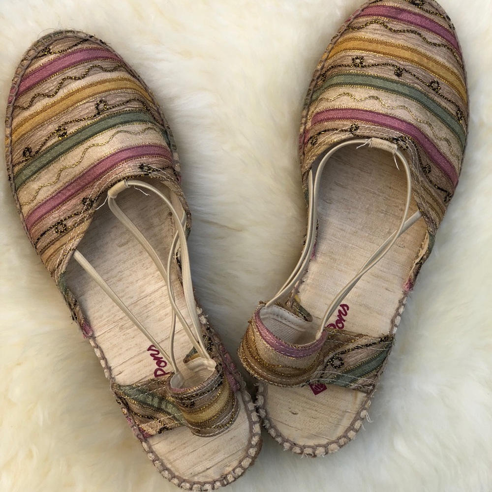 Authentic Spanish espadrilles - Picture 2 of 3
